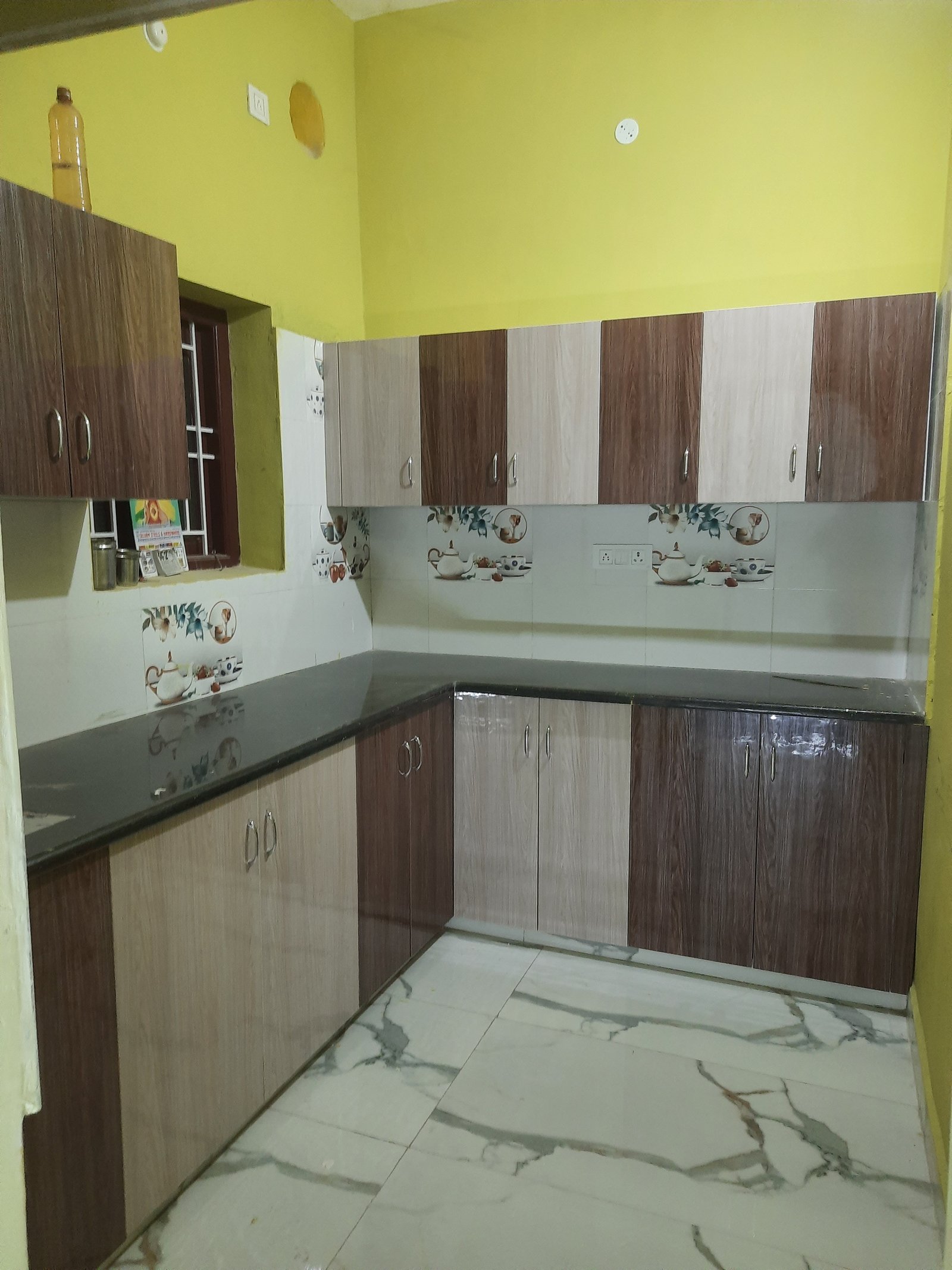 Modular Kitchen — L-Shape Layout
