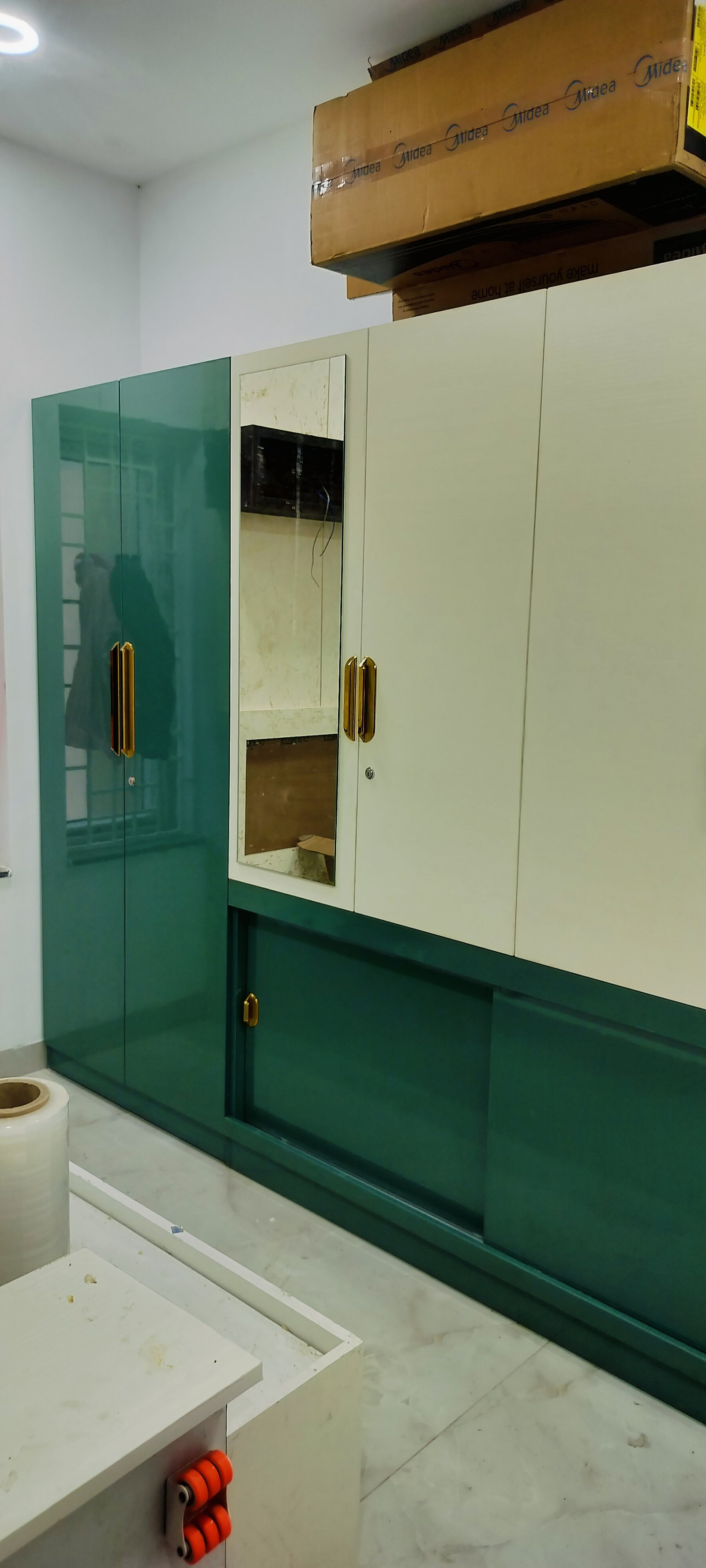 Sliding Door Wardrobe
